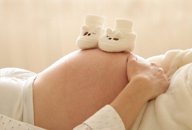 Il governo ha concesso un nuovo aiuto per le neo mamme